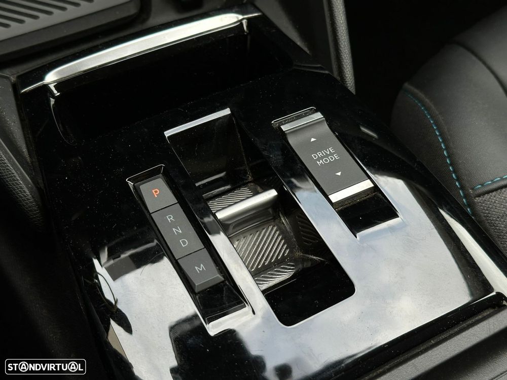 Citroën C4 X 1.2 PureTech Shine EAT8 - 23