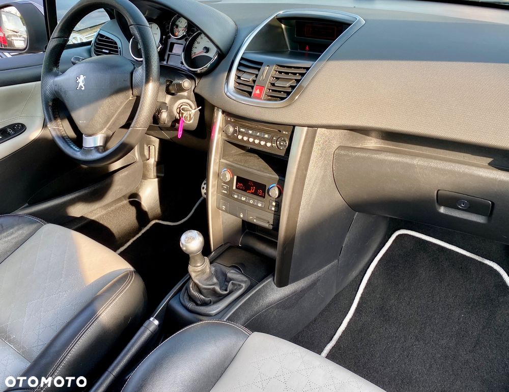Peugeot 207 CC 1.6 Intense - 3