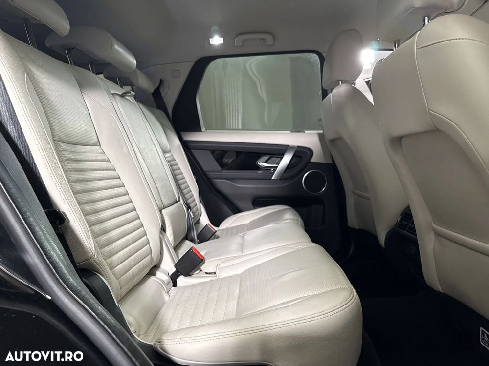 Land Rover Discovery Sport - 13