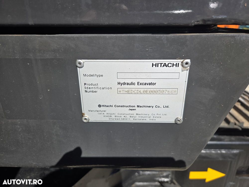Hitachi ZX220, 22tone, 2026, 7ore, cupa 1,3mc, adancime sapare 7m, latime 2,99m, inst picon pe brate, Aer cond, computer in lb romana, produs in JAPONIA, posibilitate leasing 5 ani, garanti 1 an-PROMOTIE 109.900 EUR+Tva - 21