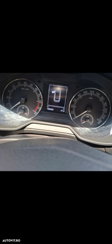 Skoda Octavia - 8