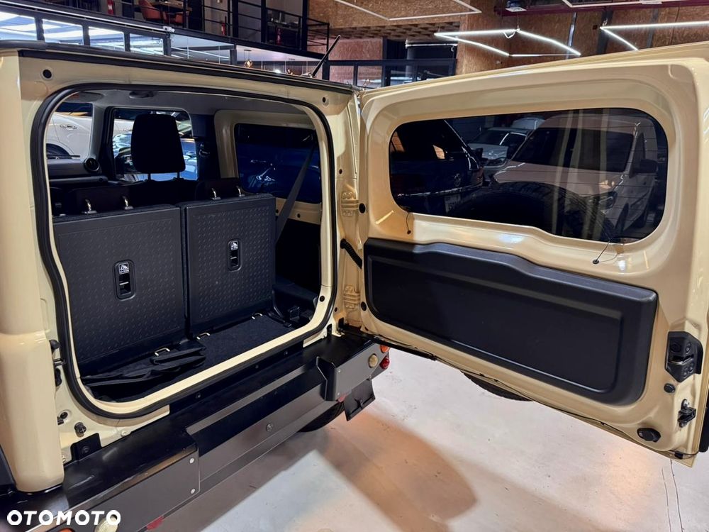 Suzuki Jimny - 30