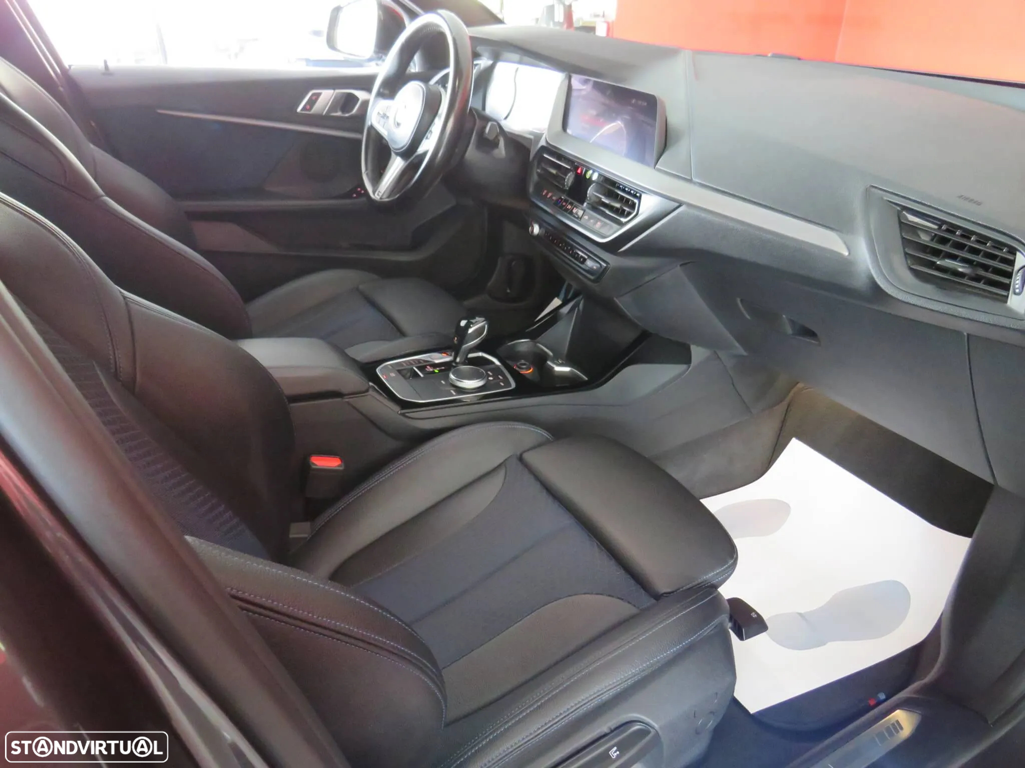BMW 116 d Pack M Auto - 28