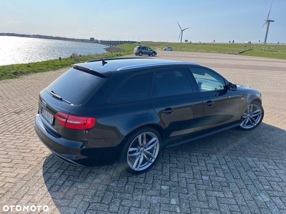 Audi A4 Avant 2.0 TDI DPF quattro S tronic S line Sportpaket - 4
