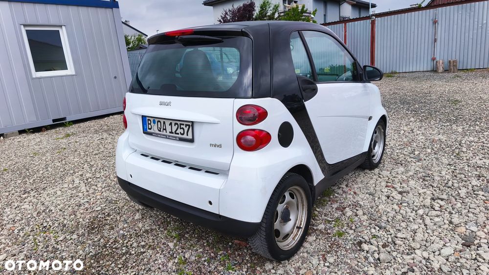 Smart Fortwo softouch black&white limited micro hybrid drive - 7