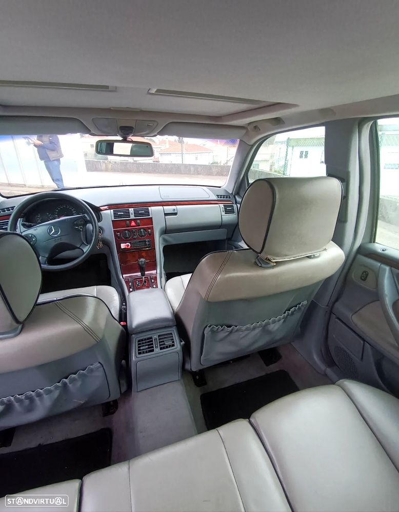 Mercedes-Benz E 220 - 4
