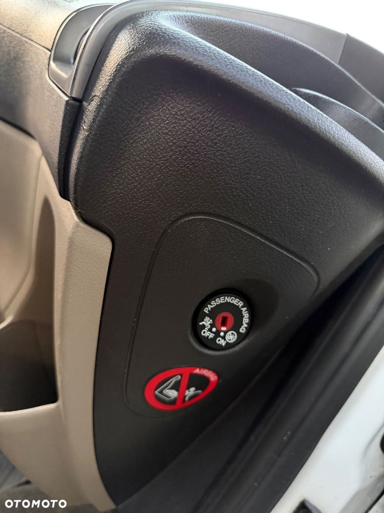 Ford Tourneo Custom 300 L2H1 VA Limited - 34