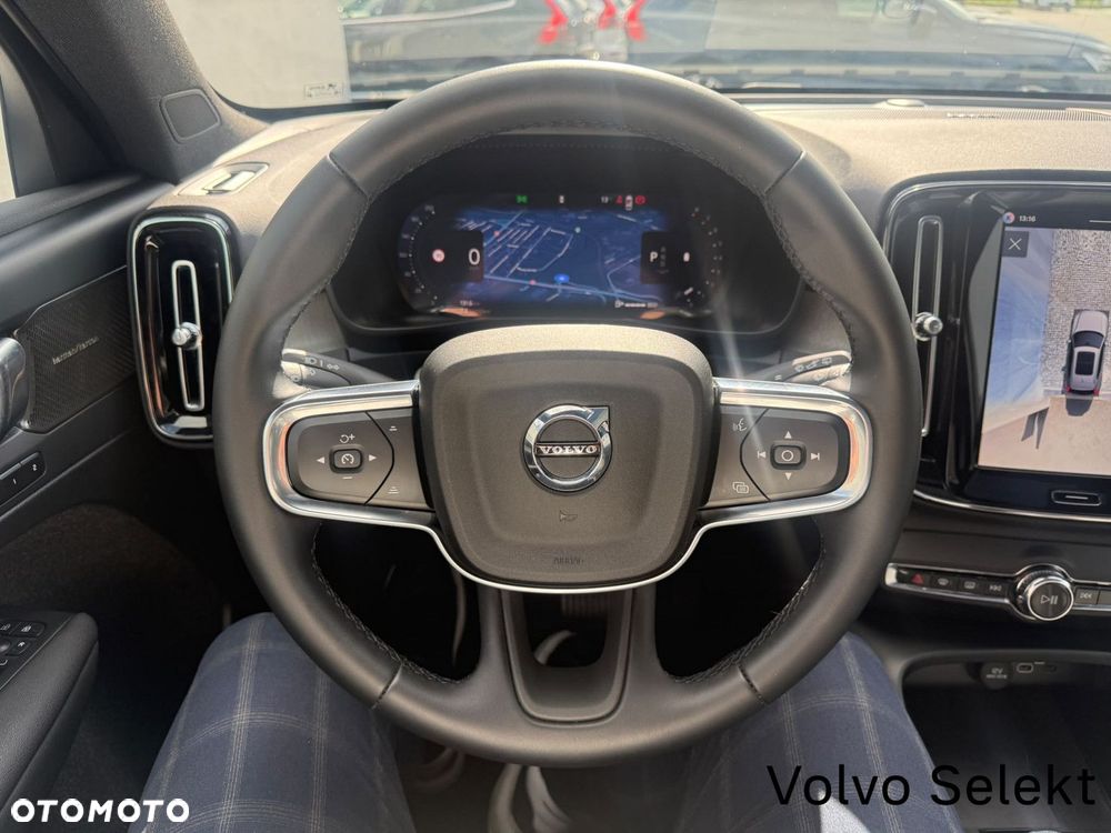 Volvo XC 40 - 36