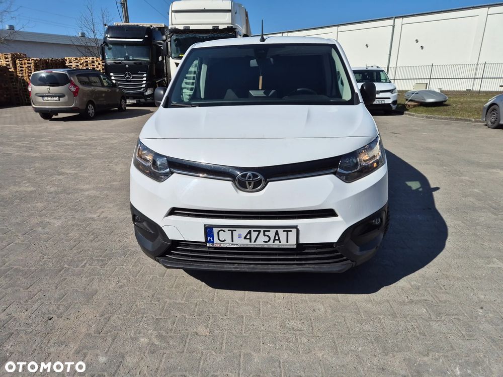 Toyota Proace City - 10