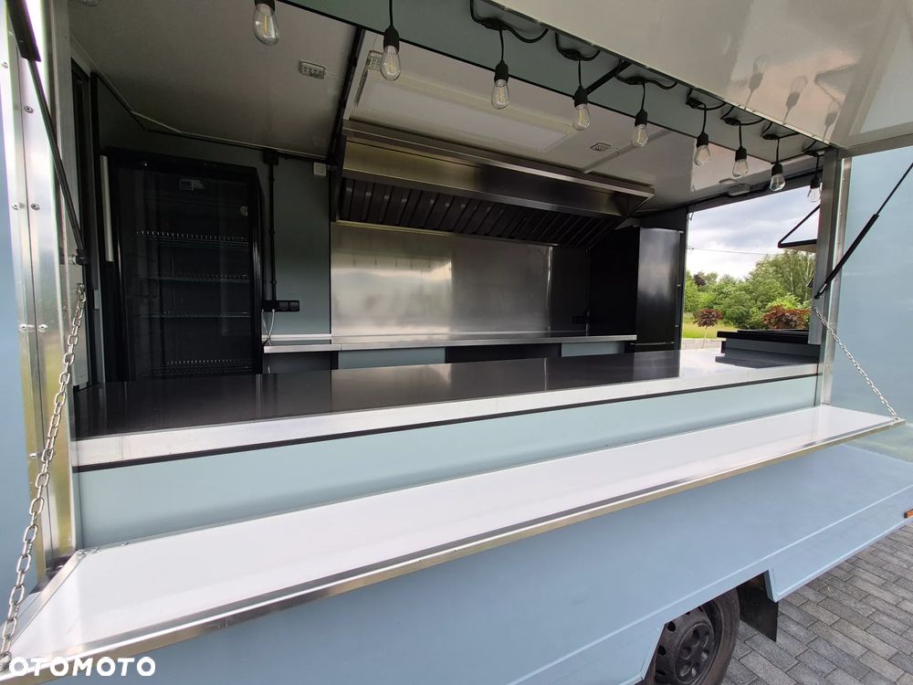 Iveco Food Truck Sklep Bar - 14