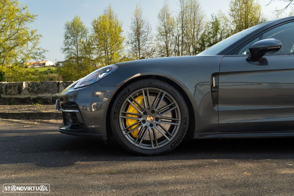 Porsche Panamera 4 S - 56
