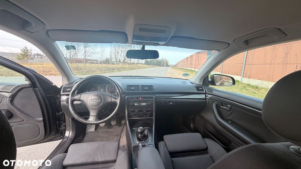 Audi A4 Limousine 2 - 16