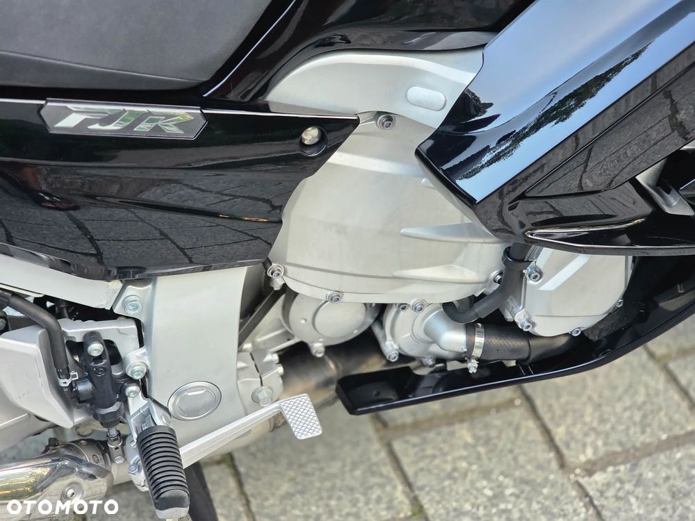 Yamaha FJR - 14