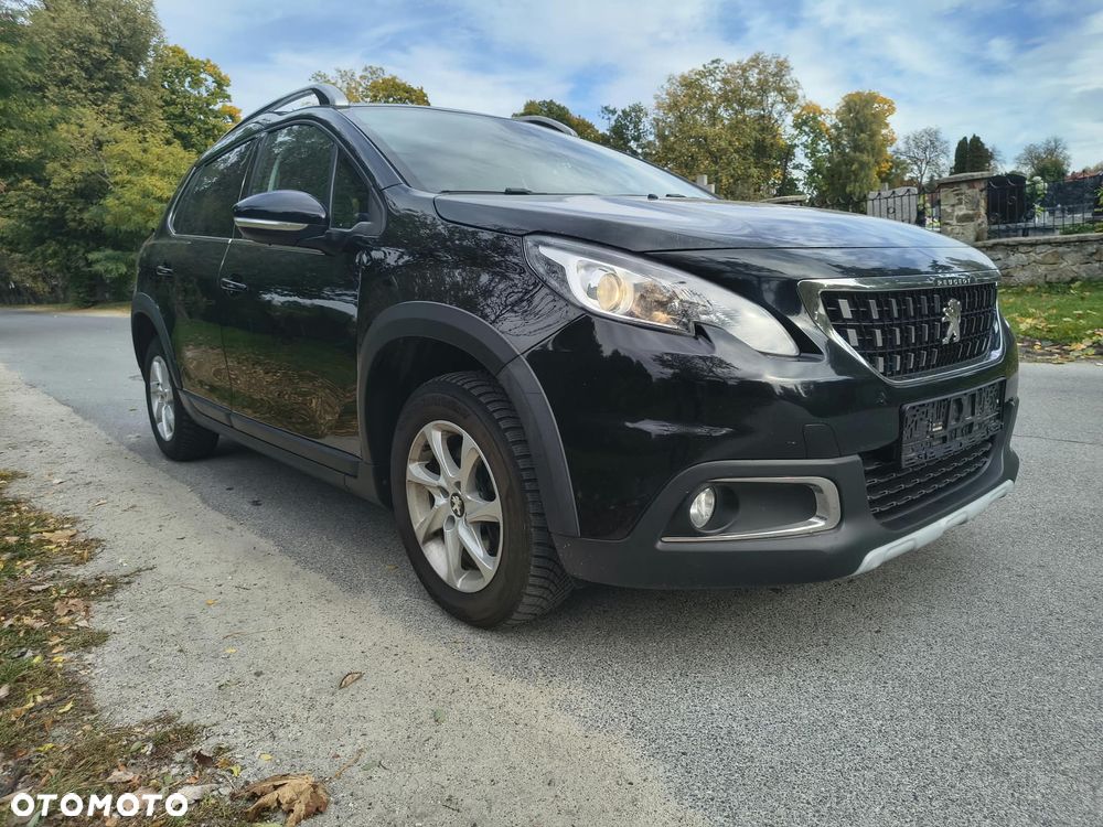 Peugeot 2008 BlueHDi 100 STOP & START Allure - 4