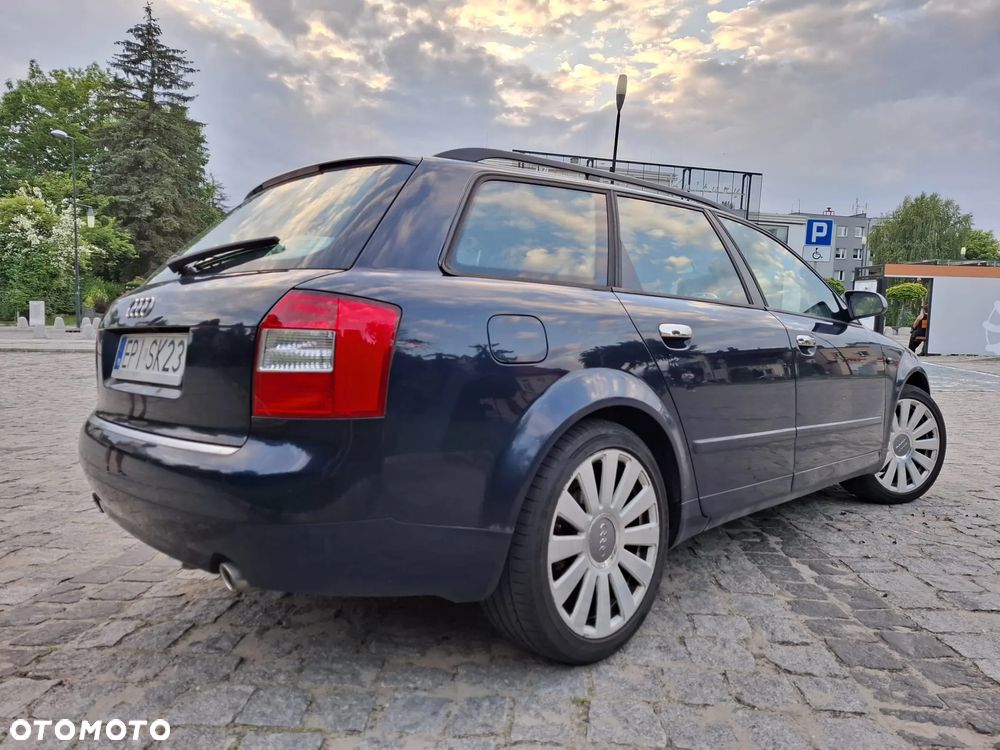 Audi A4 Avant 2.4 - 7