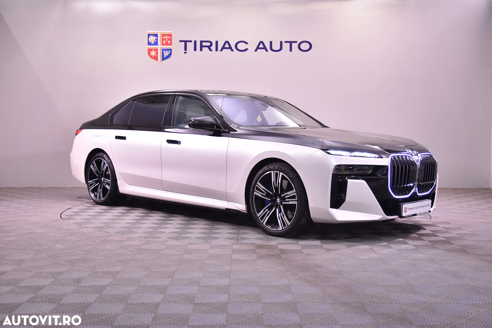 BMW Seria 7 750e xDrive AT PHEV - 7