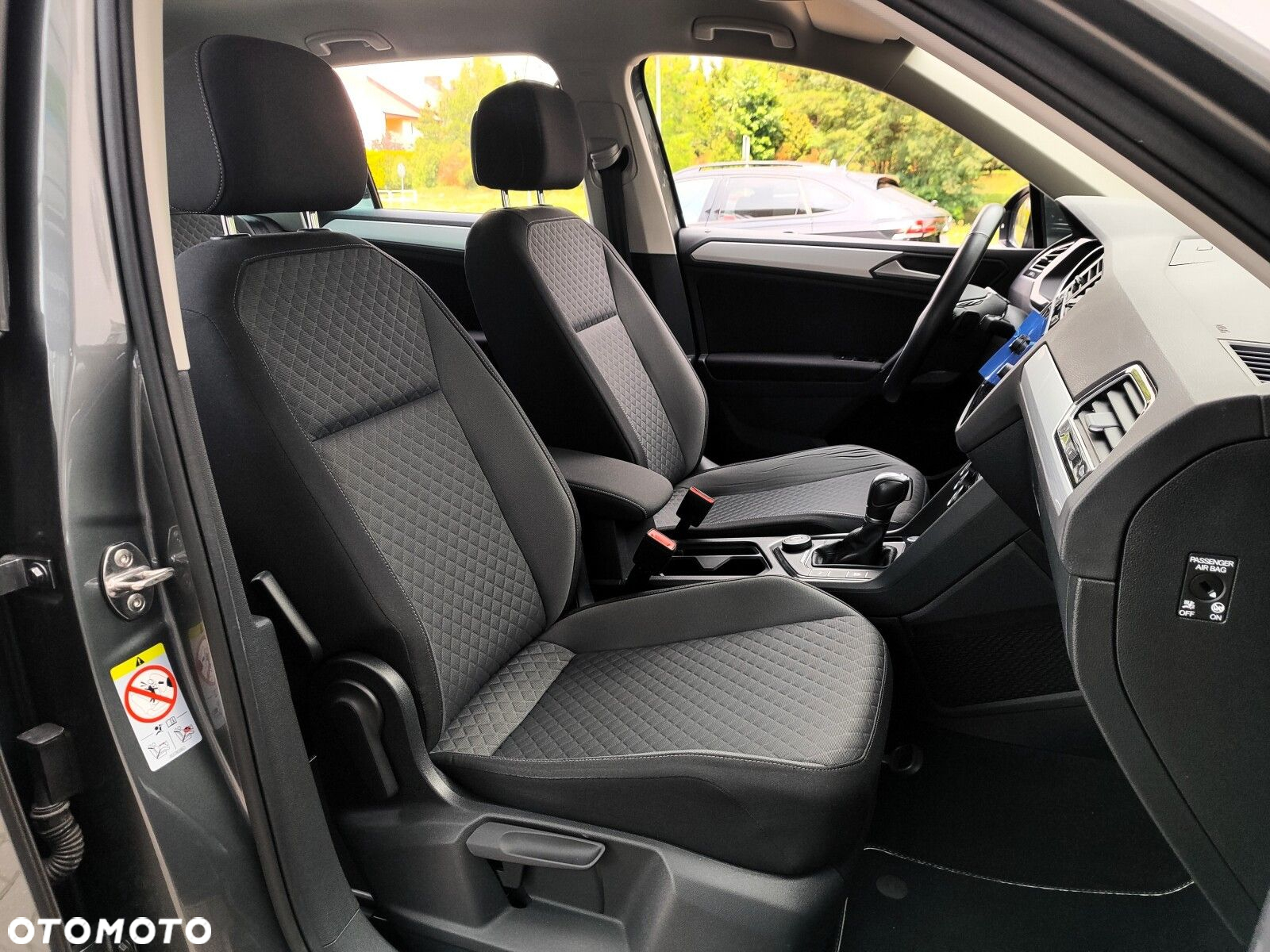 Volkswagen Tiguan - 12