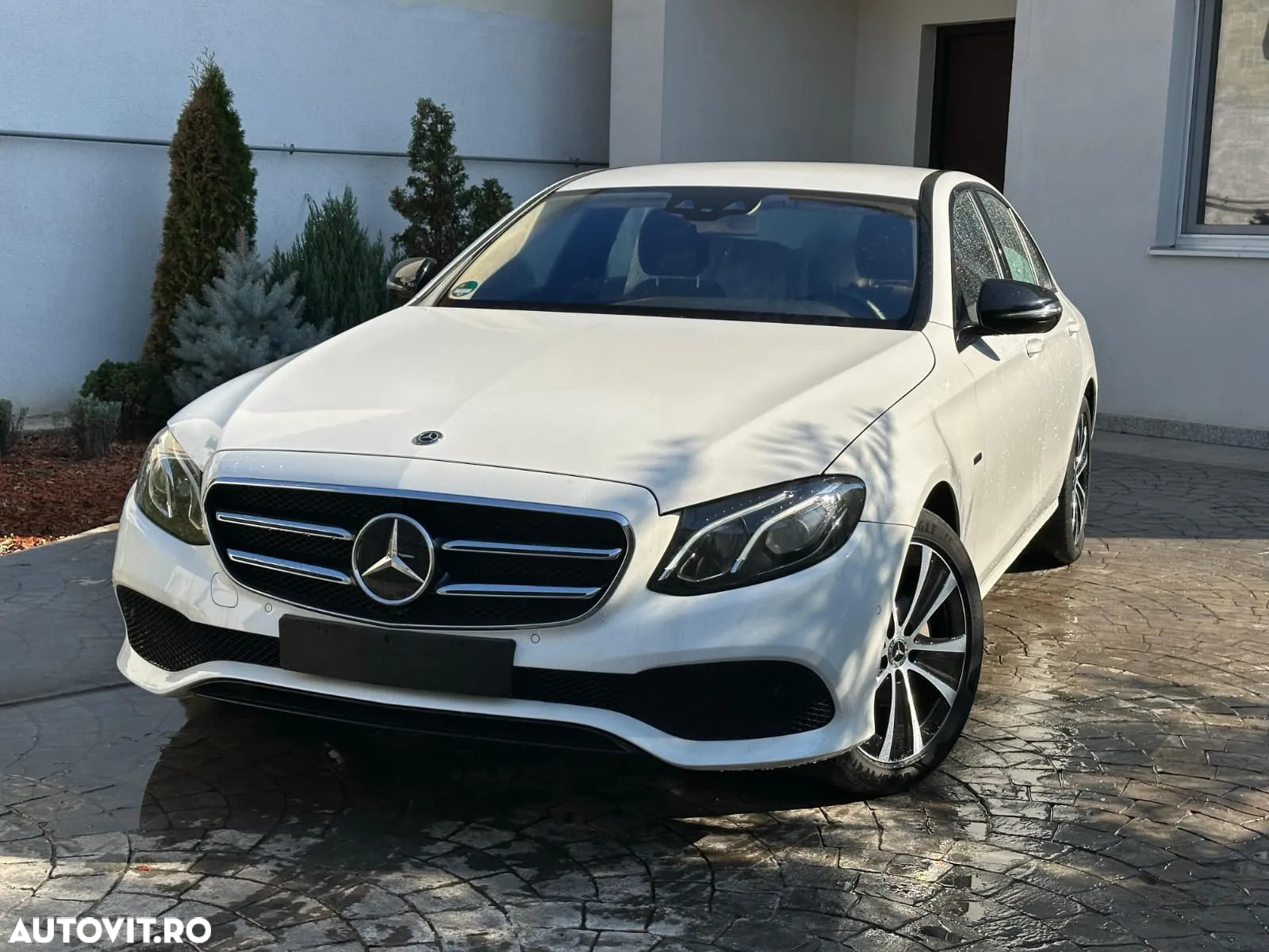 Mercedes-Benz E - 6