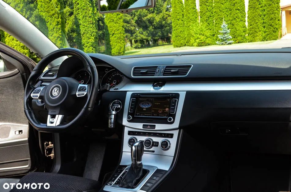 Volkswagen Passat Variant 2.0 TDI DSG BlueMotion Technology R-Line - 35