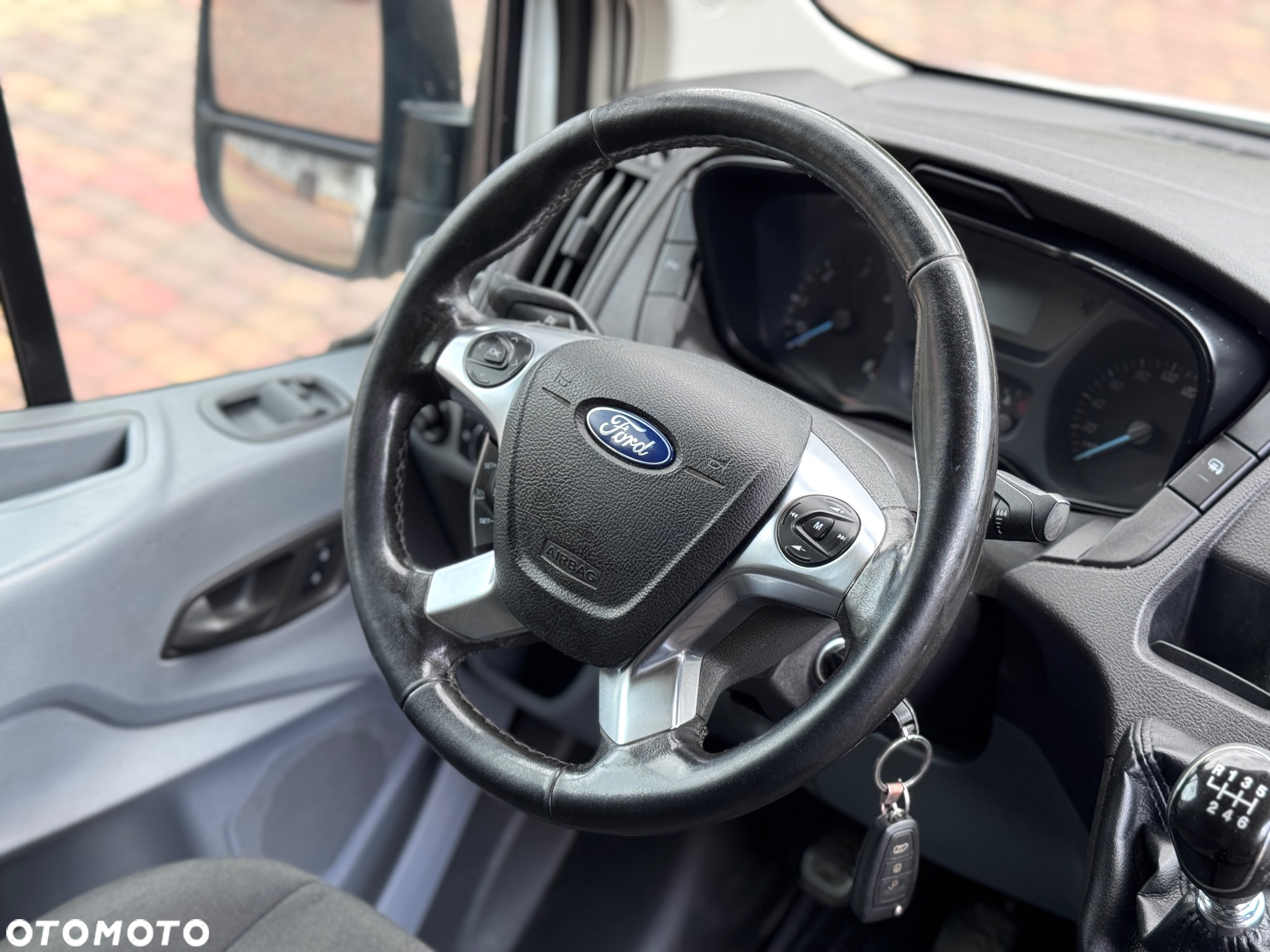 Ford Transit - 17