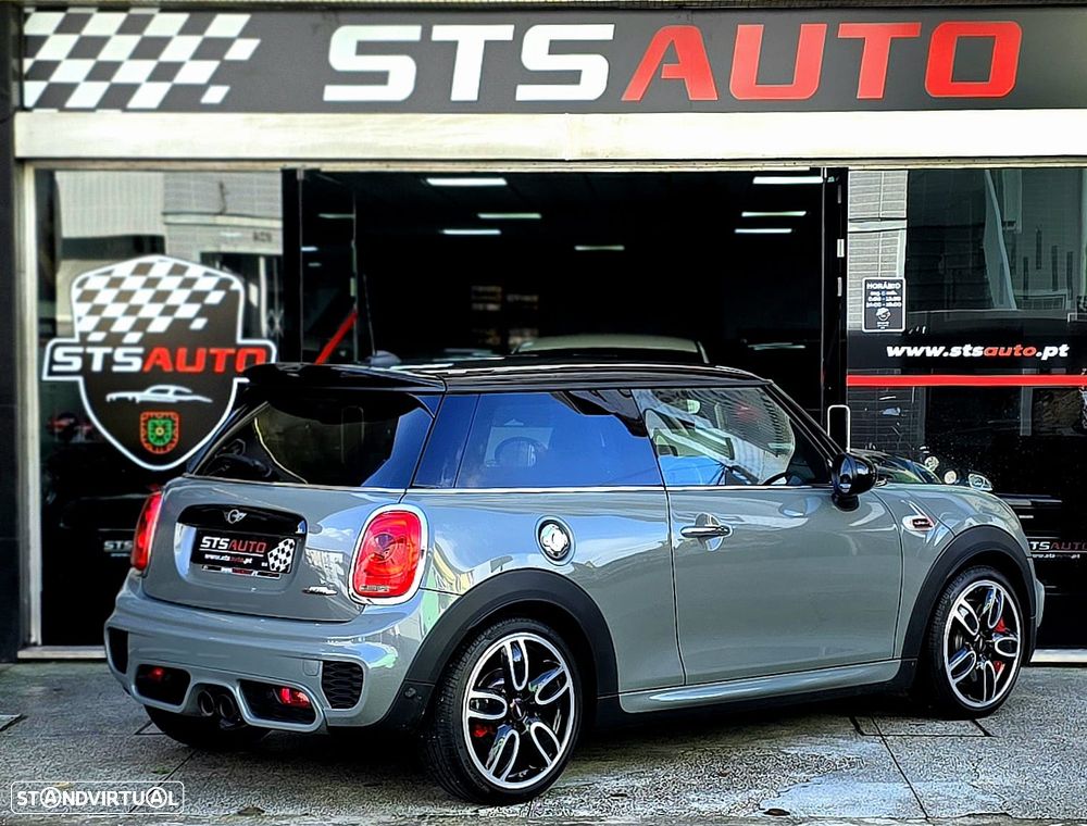 MINI 3 Portas John Cooper Works - 13