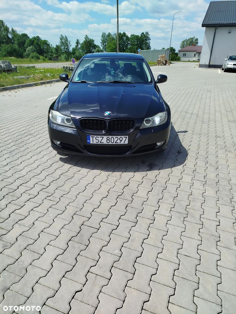 BMW Seria 3 318i - 2