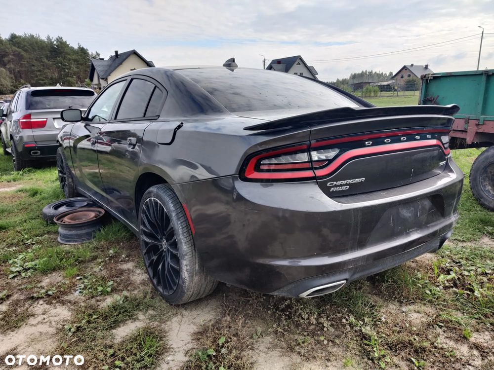 Dodge Charger 3.6 SXT AWD - 3