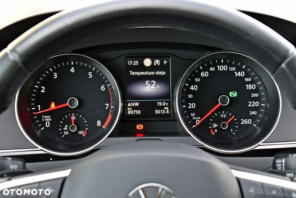 Volkswagen Passat Variant 2.0 TSI Elegance DSG - 17