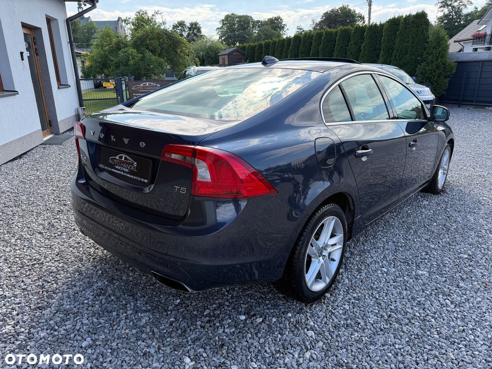 Volvo S60 2.5 T5 - 4