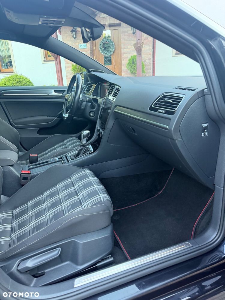 Volkswagen Golf 2.0 TDI BMT GTD DSG - 29