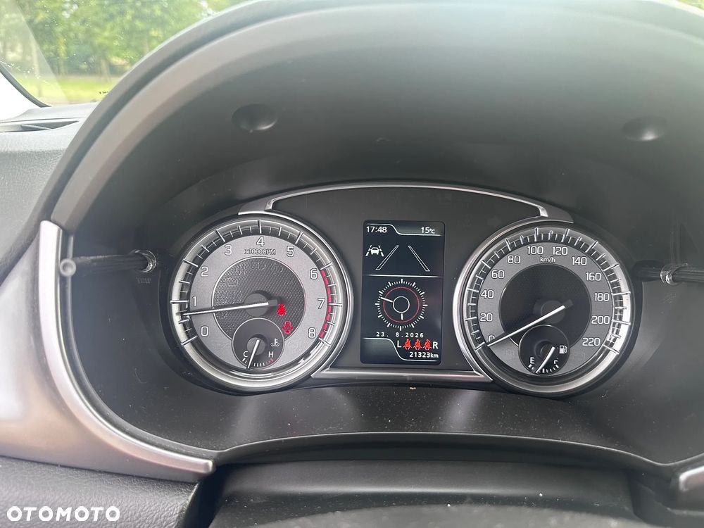 Suzuki Vitara 1.4 Boosterjet SHVS Premium 2WD - 14