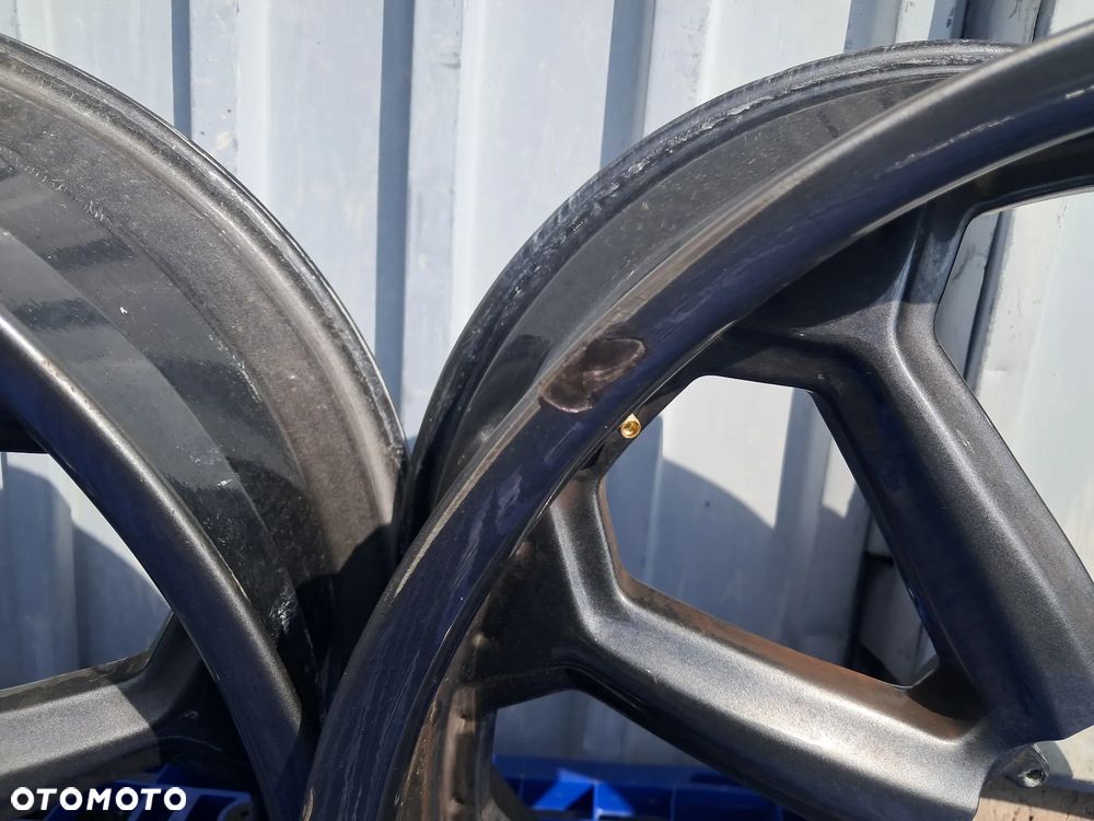 Felgi Aluminiowe R22 6×139,7  M12x1,5  67,1 - 14