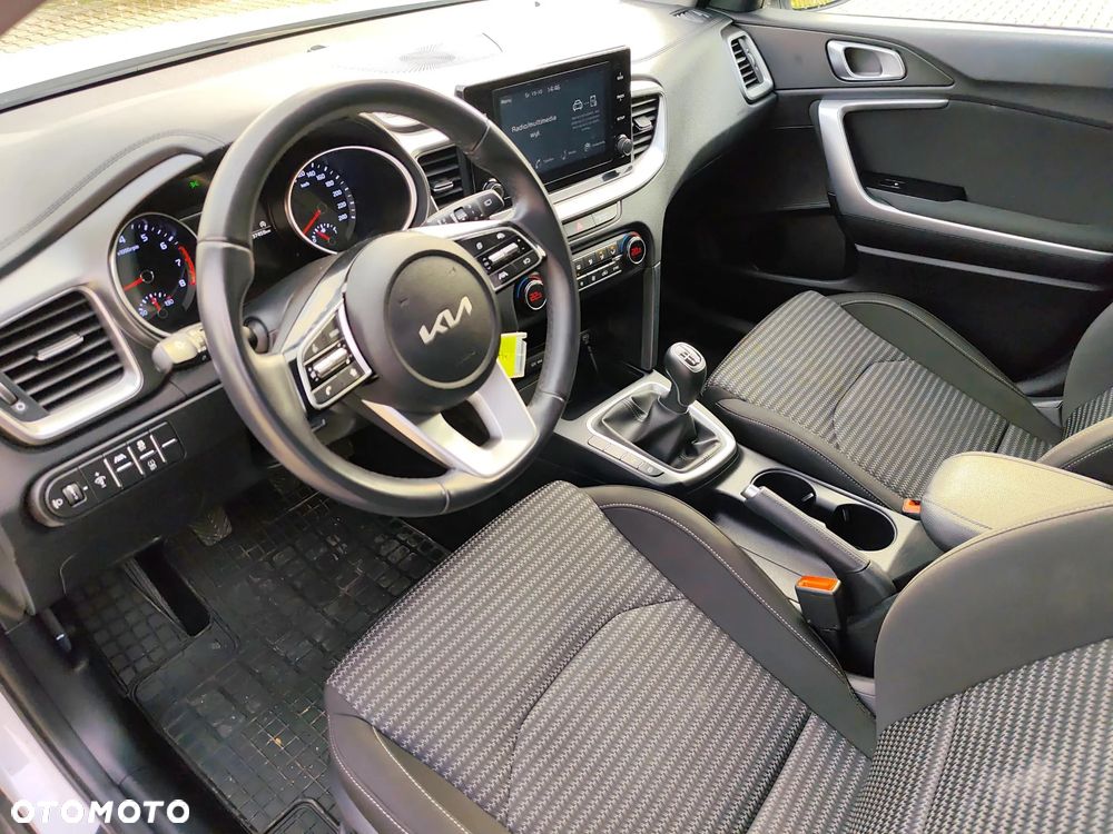 Kia XCeed 1.5 T-GDI M - 10