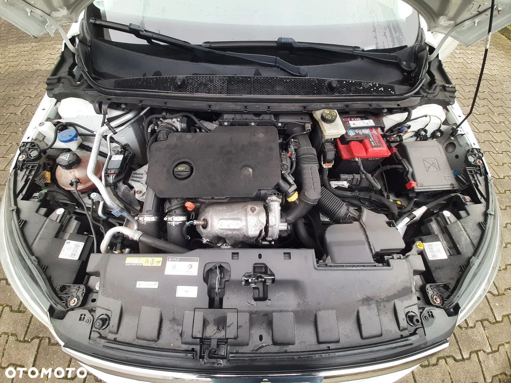 Peugeot 308 BlueHDi 130 EAT8 Allure Pack - 24