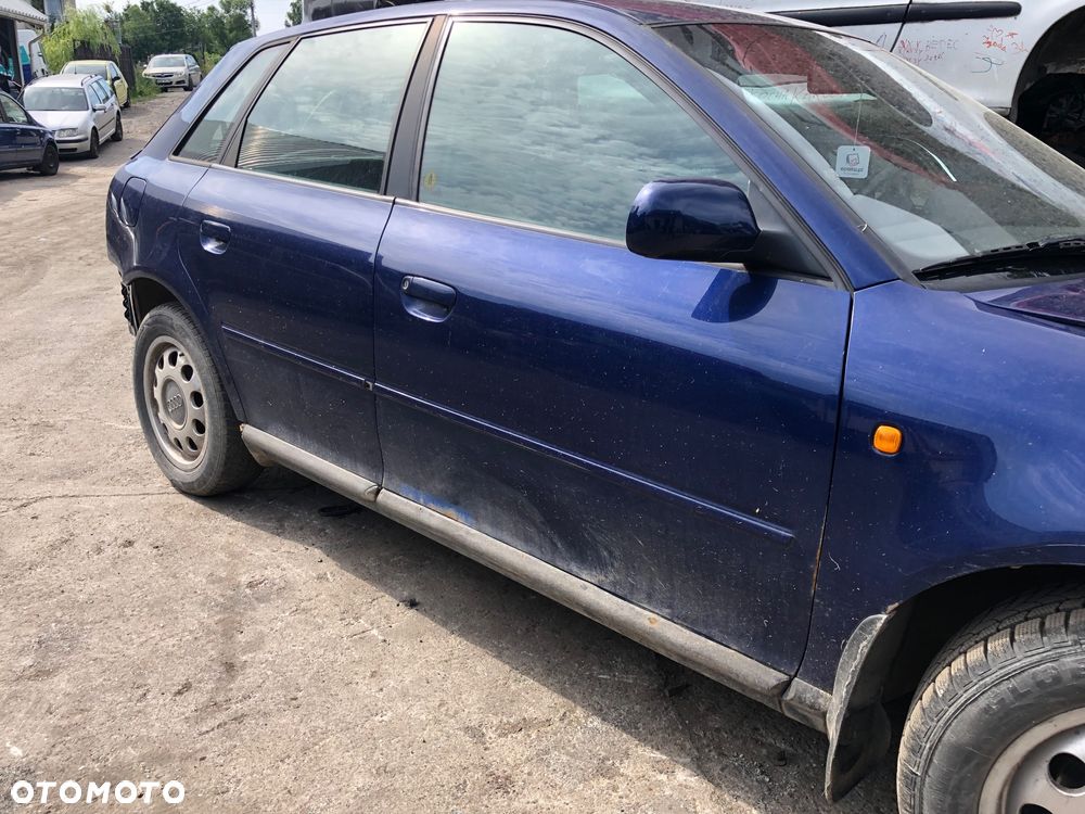 Drzwi tył przód prawe lewe Audi A3 8L 5D. - 1