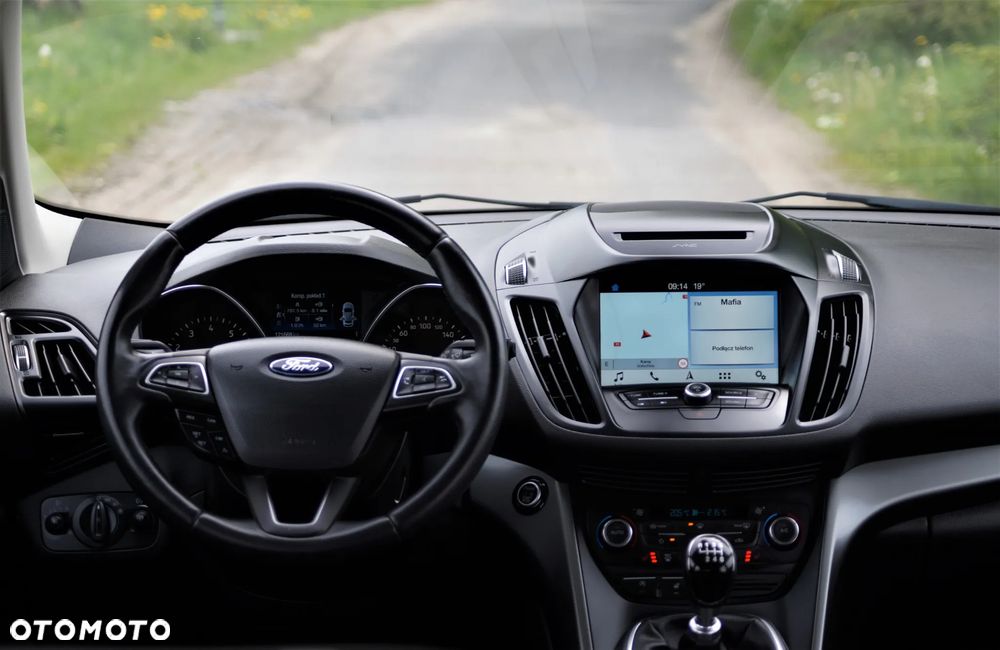 Ford Kuga - 34