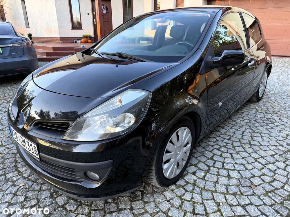 Renault Clio - 2