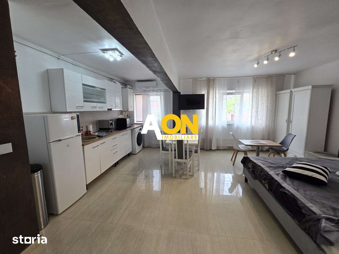 Garsonieră de Închiriat, Complet Mobilată, Zona Cetate — fotografia 3