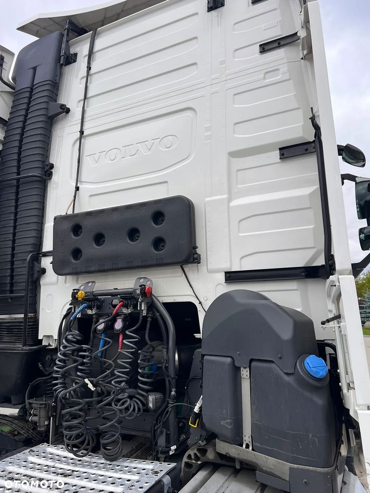 Volvo FH 500 Globe XL - 22