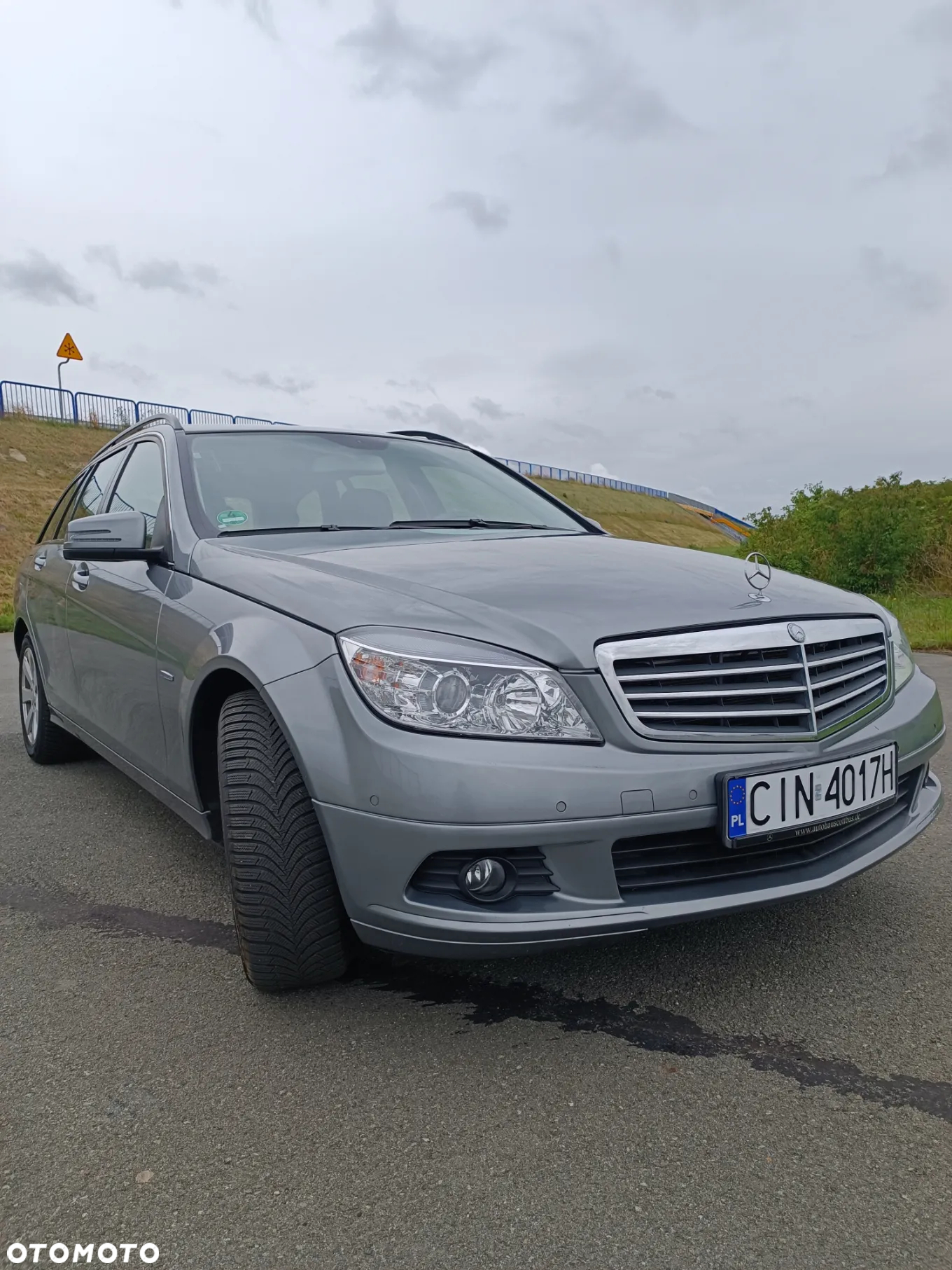 Mercedes-Benz Klasa C 180 T CGI BlueEFFICIENCY - 3