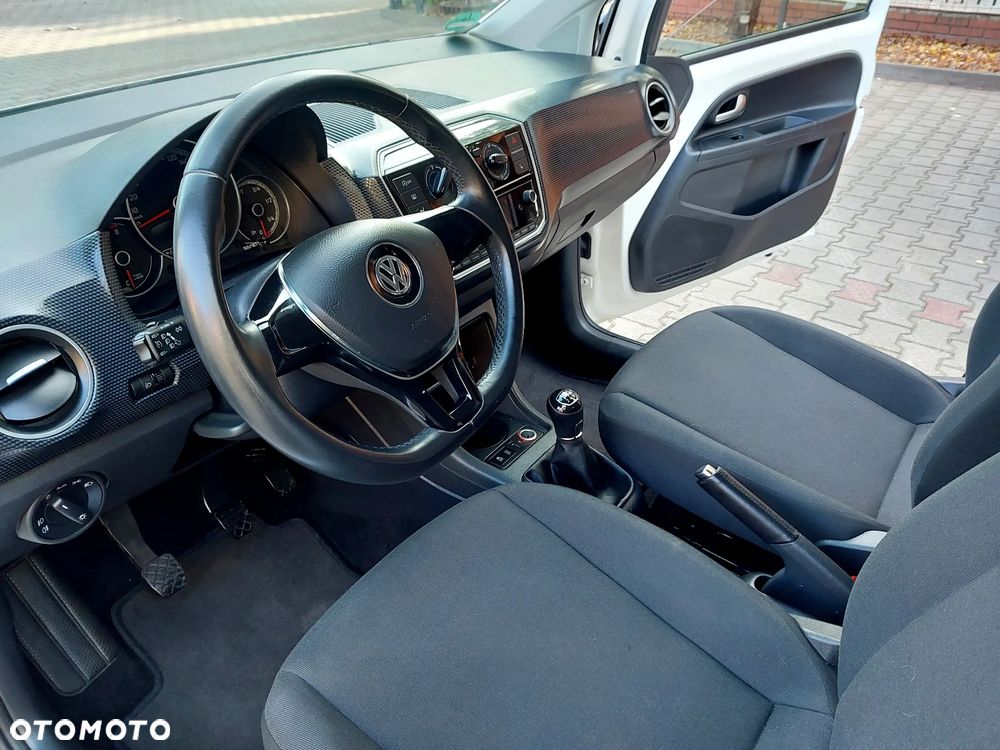 Volkswagen up! black - 28
