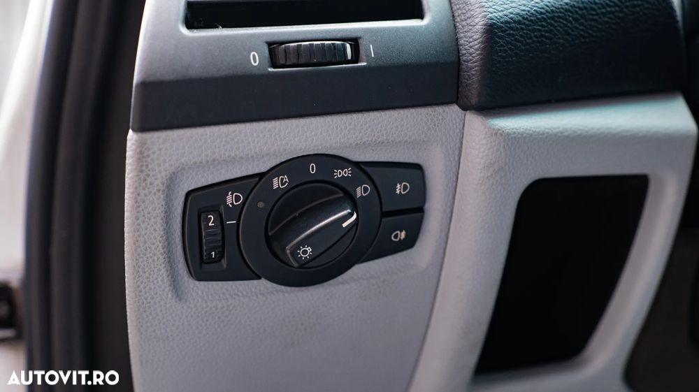 BMW Seria 1 116i - 32