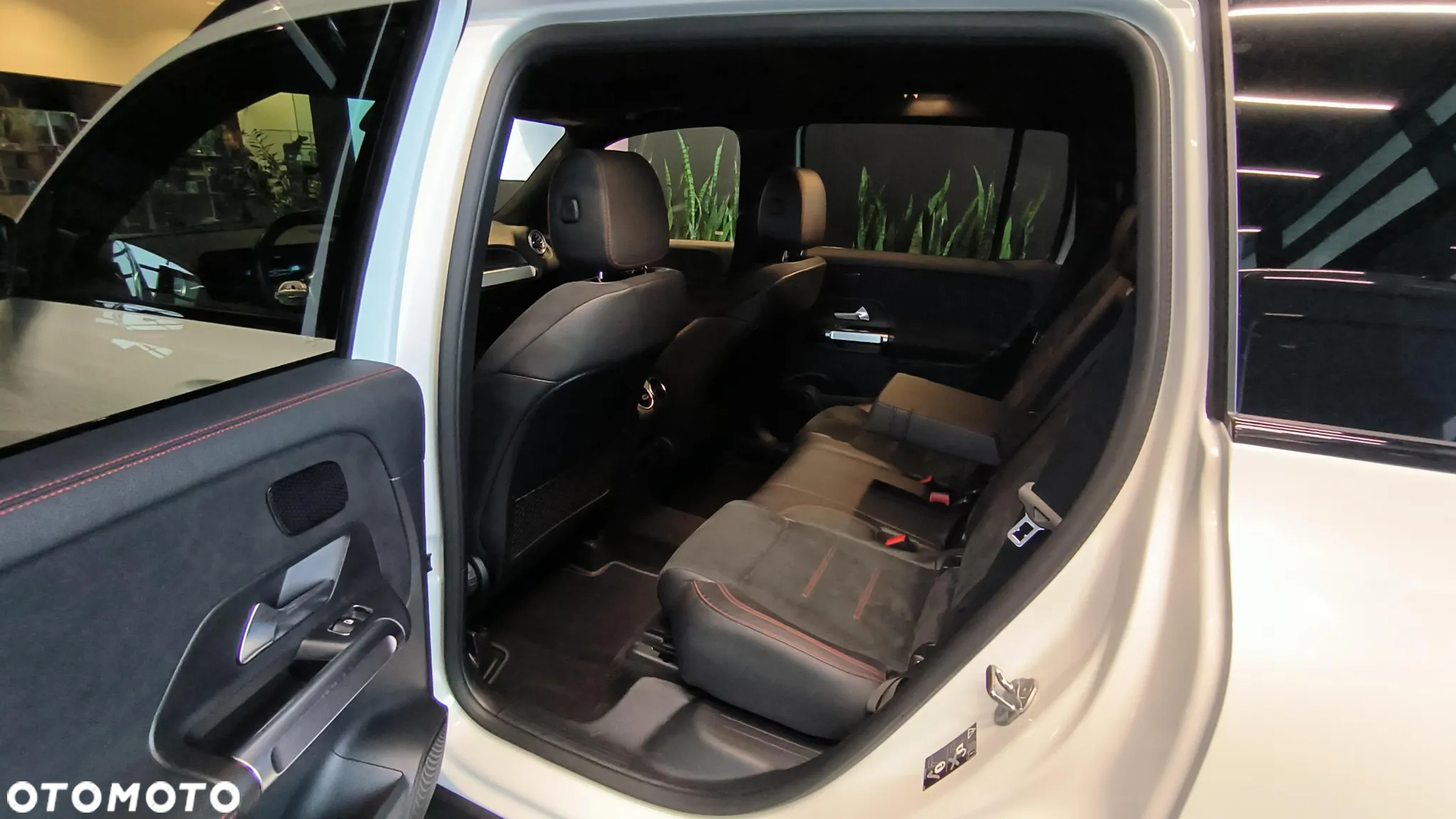 Mercedes-Benz GLB 200 d AMG Line 8G-DCT - 18