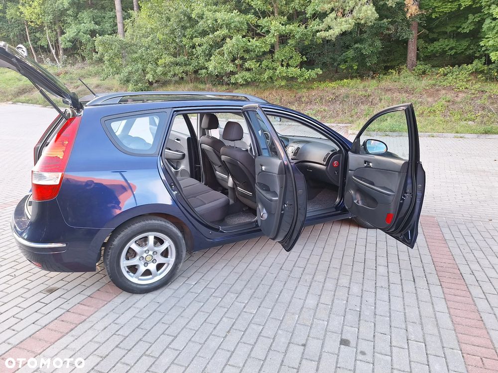Hyundai i30 i30cw 1.6 Edition Plus - 21
