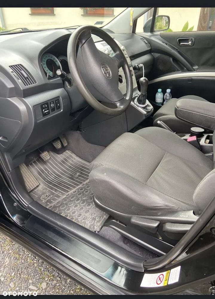 Toyota Corolla Verso 2.0 D-4D - 7