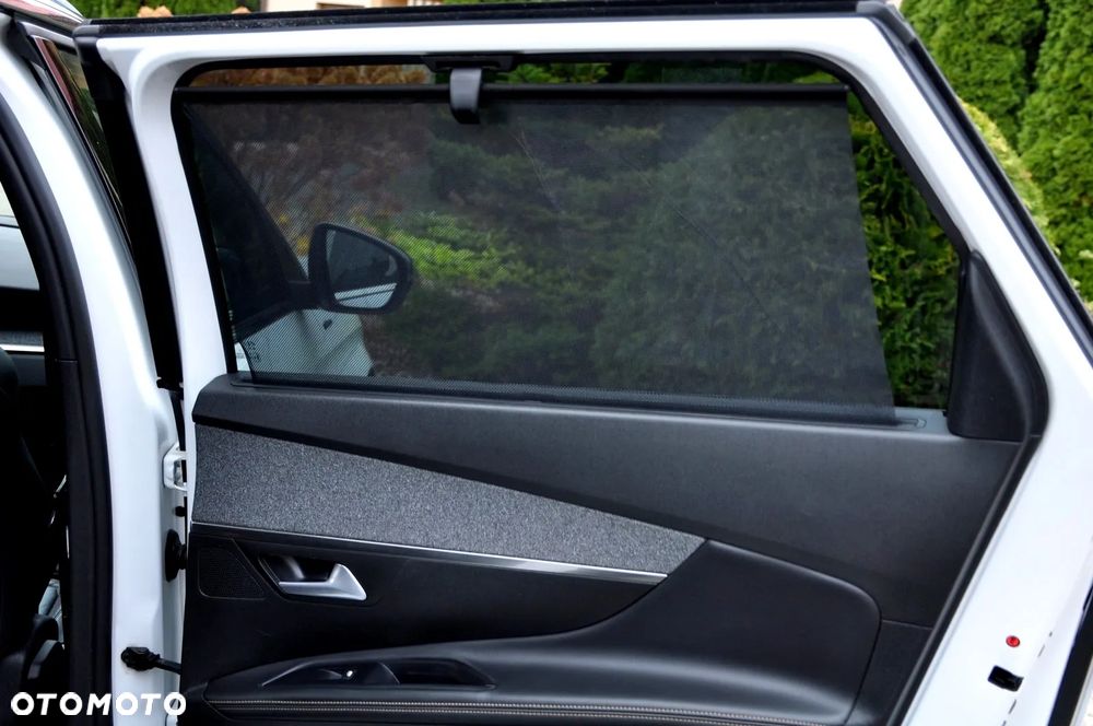 Peugeot 5008 2017 photo 5