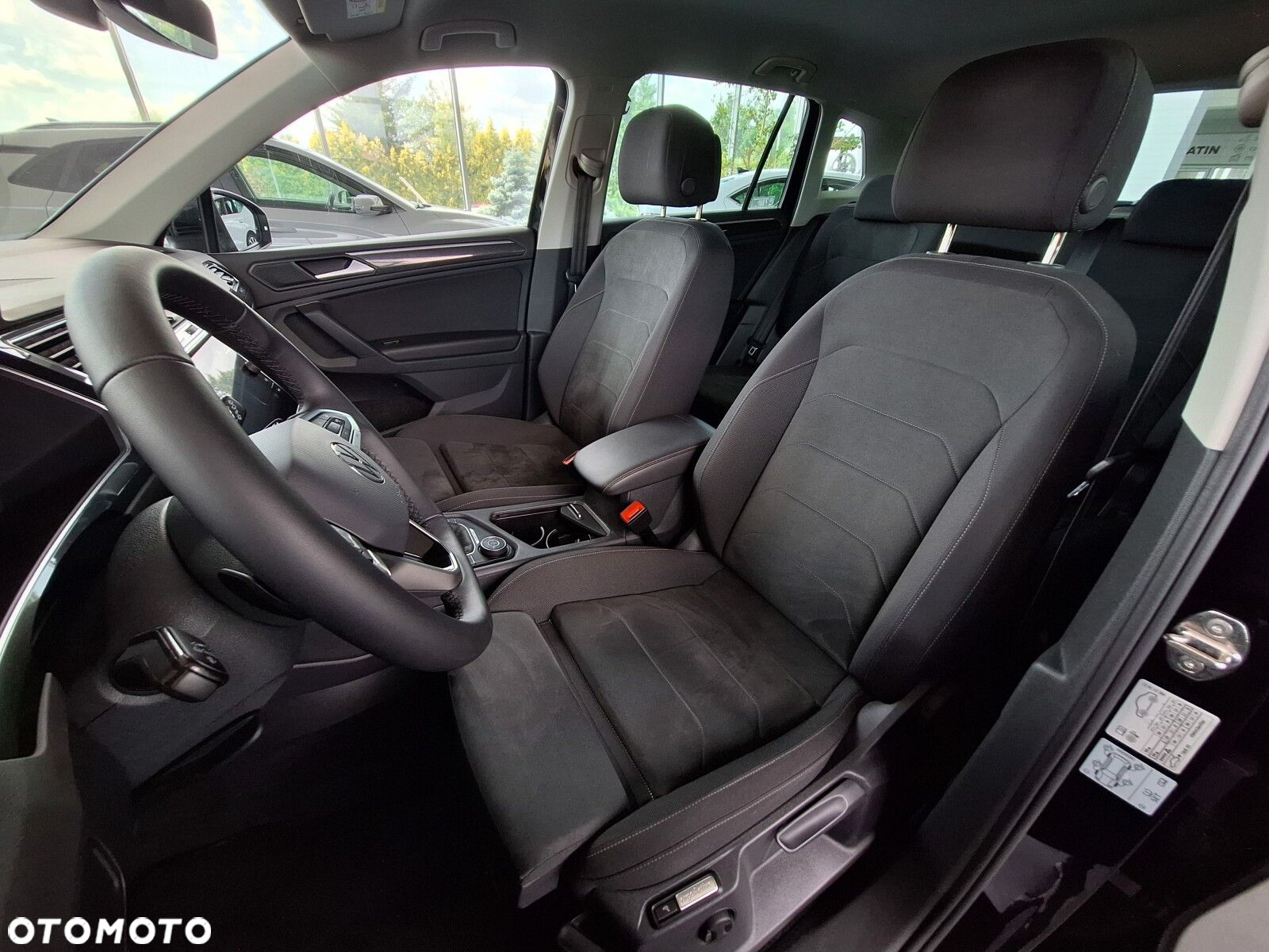 Volkswagen Tiguan 2.0 TSI 4Mot Elegance DSG - 18