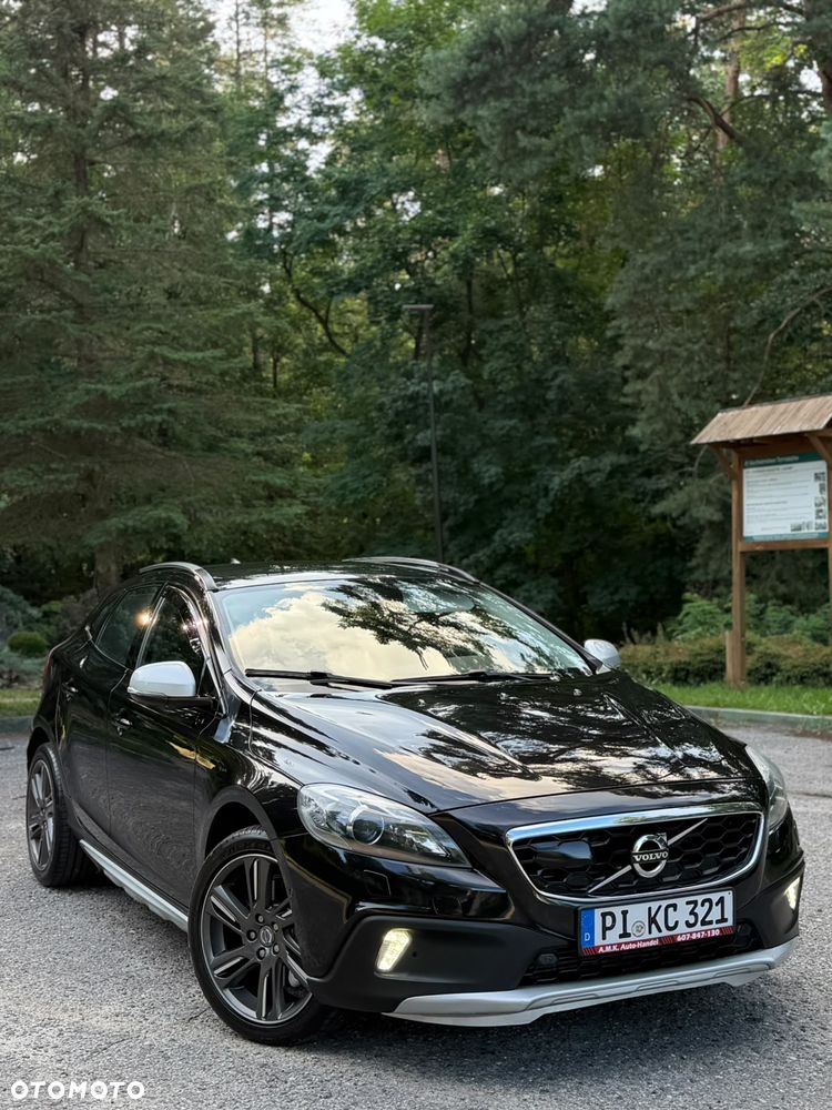 Volvo V40 Cross Country - 3