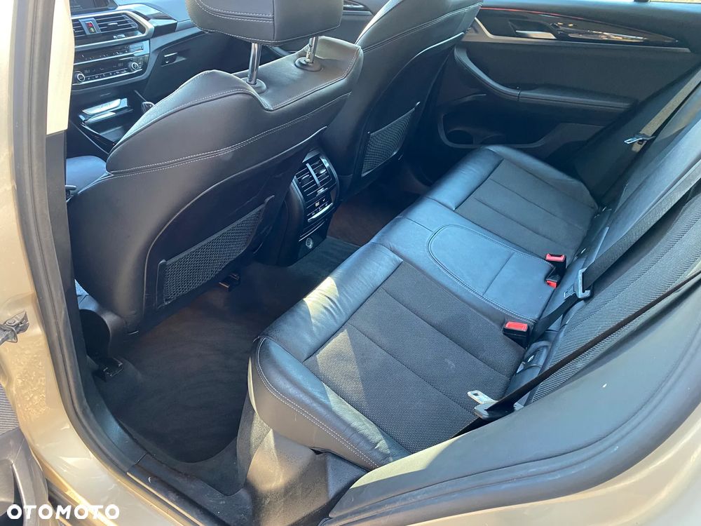 BMW X3 - 36