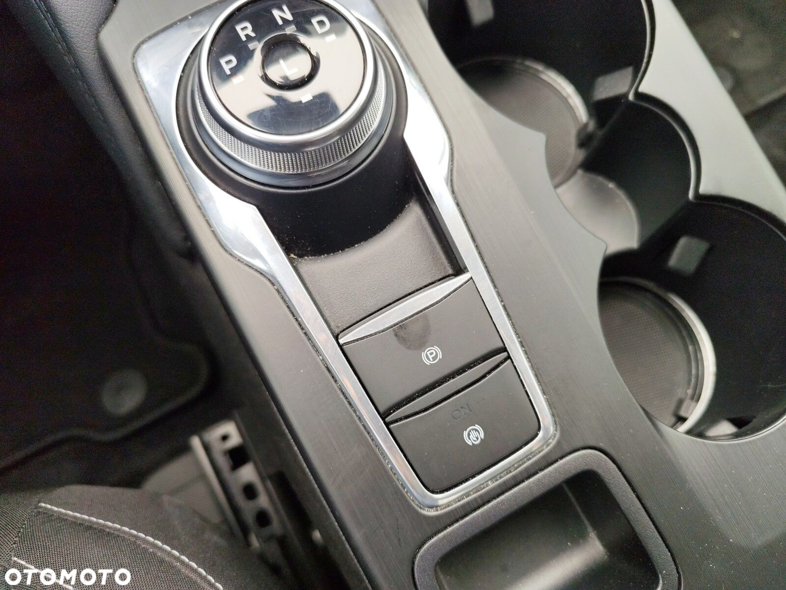 Ford Kuga - 26